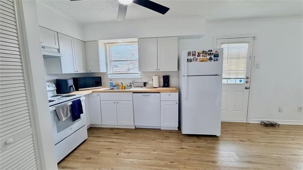 1230 Mcdonald Dr - Photo 6 of 15