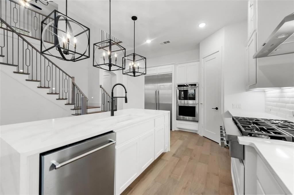 15577 Desert Broom Rd - Photo 7 of 37