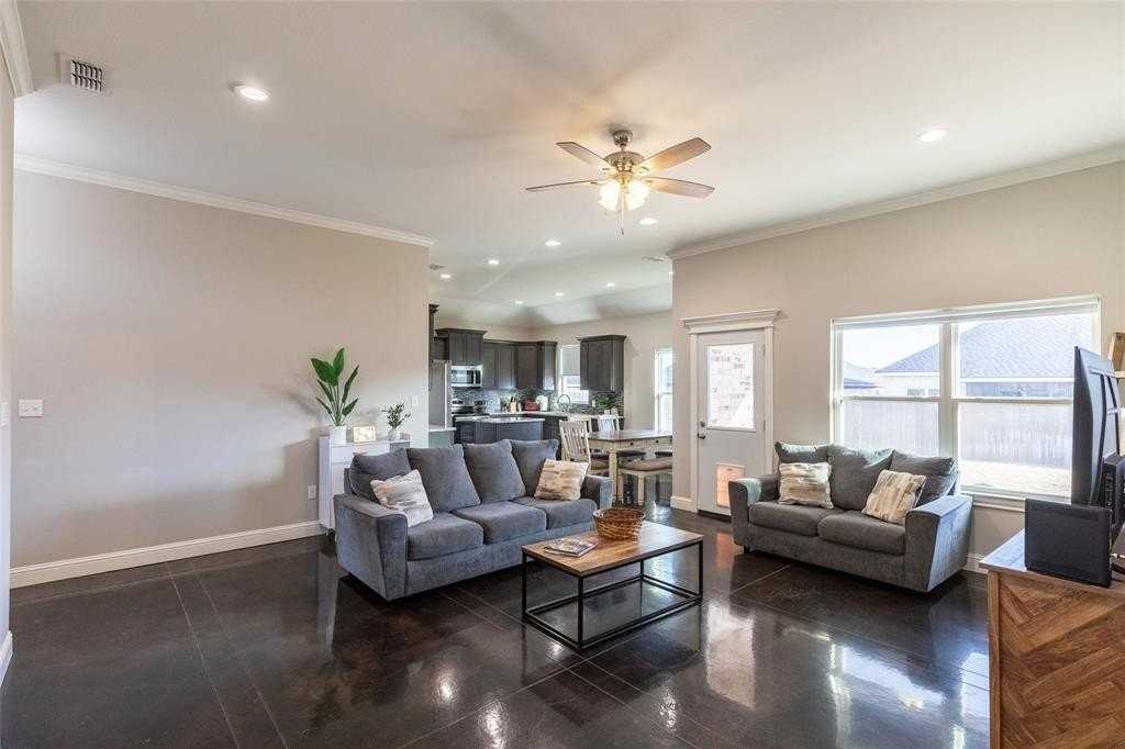 313 Martis Way - Photo 6 of 34