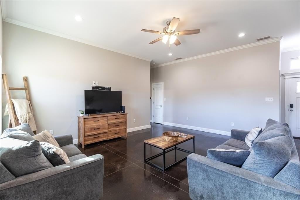 313 Martis Way - Photo 7 of 34