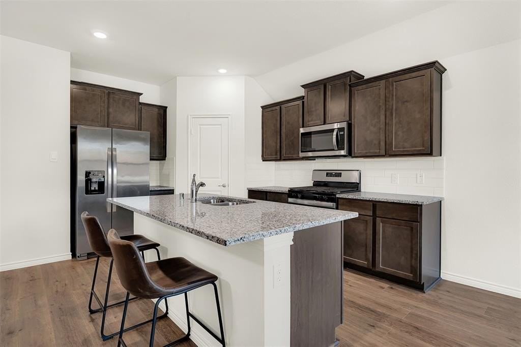 712 Cool Canyon Trl - Photo 6 of 32