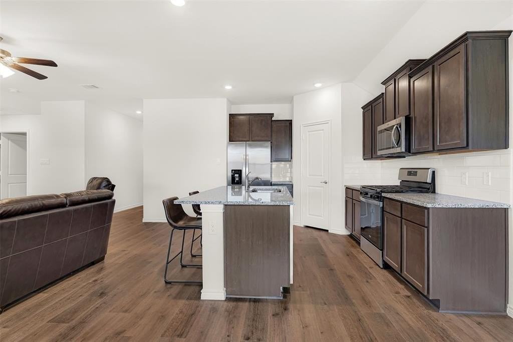 712 Cool Canyon Trl - Photo 7 of 32