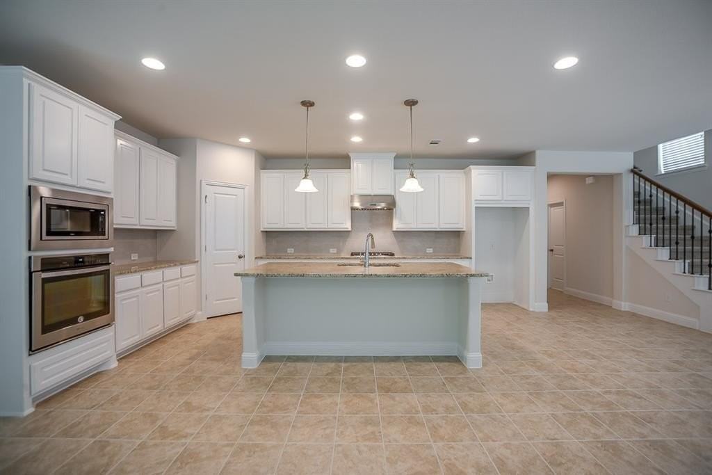 3416 Damsel Sauvage Ln - Photo 2 of 15