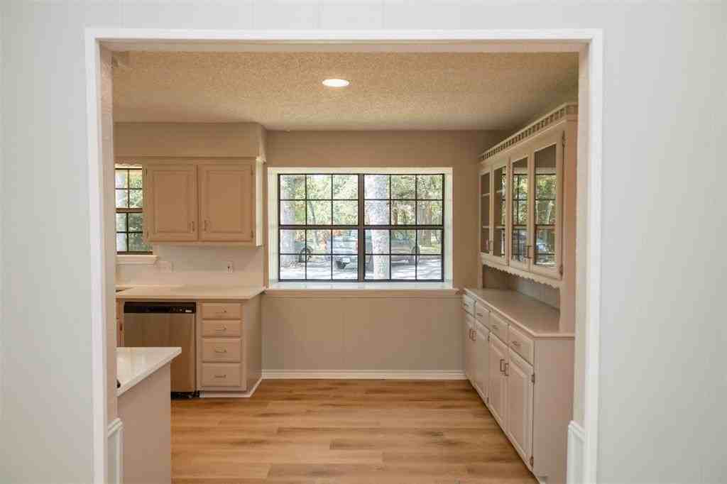 6373 Fm 2101 - Photo 6 of 39