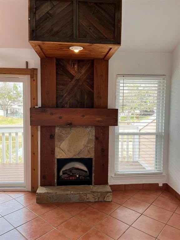 640 Harbor Dr - Photo 5 of 33