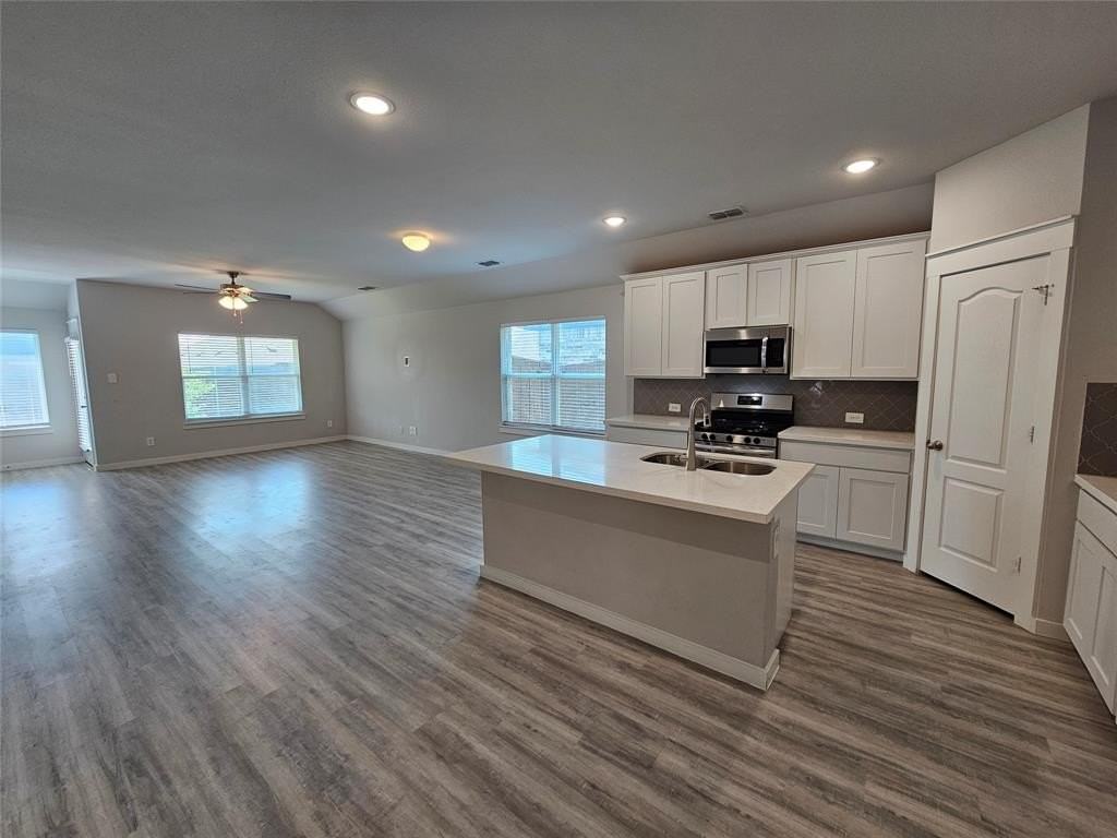 2528 Moser Ln - Photo 2 of 28