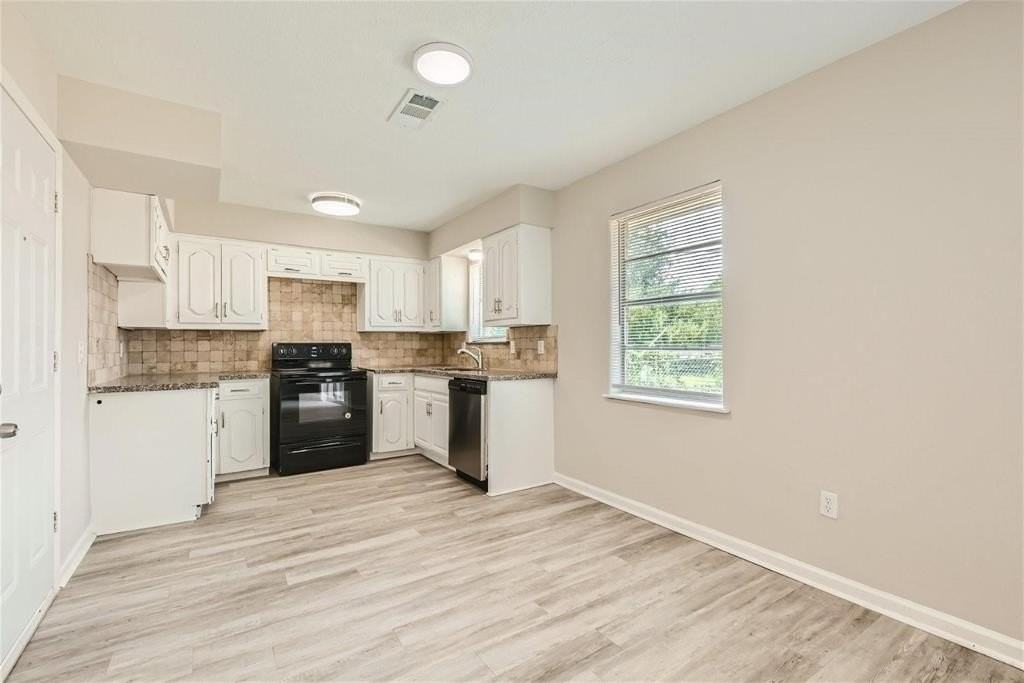 413 Lindo Dr - Photo 3 of 13