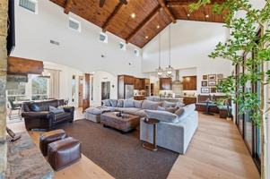 featured image of 570 S Point Ct