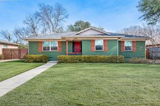 2476 Pinebluff Dr - Photo 1 of 1