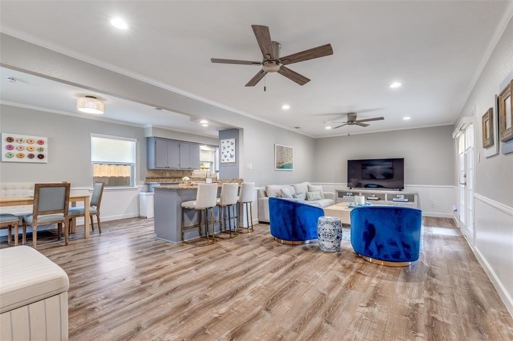 2476 Pinebluff Dr - Photo 6 of 23