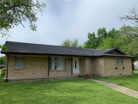 901 Downing St - Photo 1 of 1