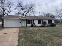 1025 5th St Sw - Photo 1 of 1