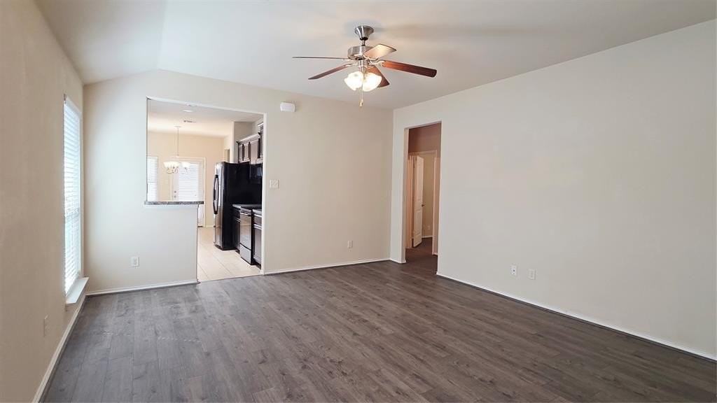 4031 Merriman Dr - Photo 2 of 25