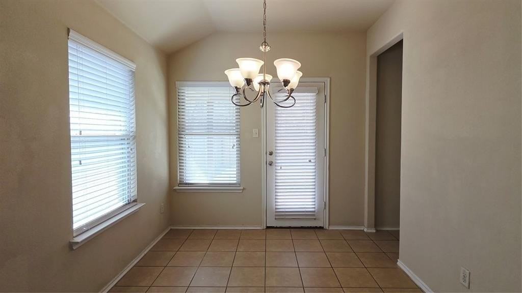 4031 Merriman Dr - Photo 7 of 25