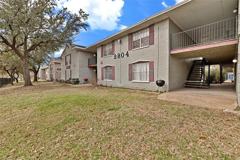 2800 W Pioneer Dr - Photo 1 of 1