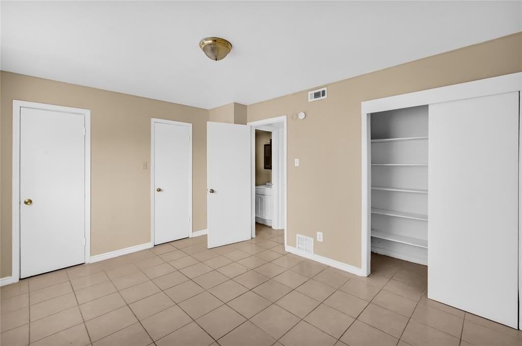 2800 W Pioneer Dr - Photo 7 of 10