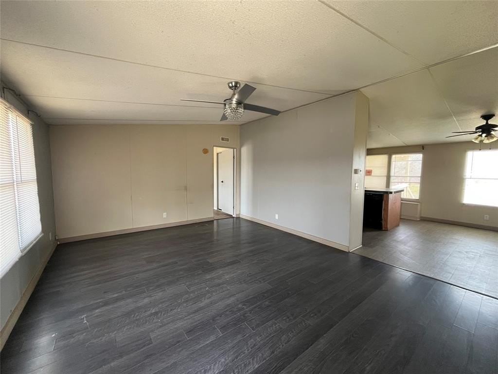 9713 County Road 3605 - Photo 2 of 15