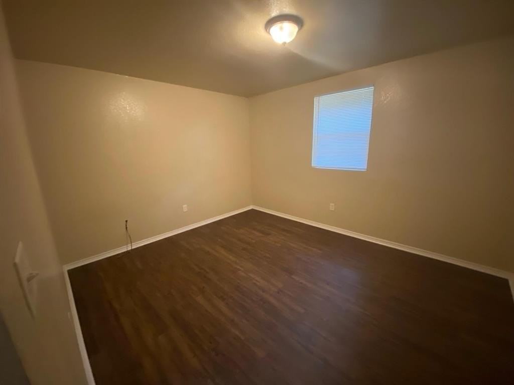 208 Bobbie Ann Ct - Photo 5 of 13