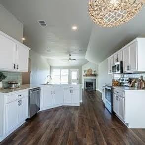 8554 Prairie Fire Dr - Photo 5 of 19