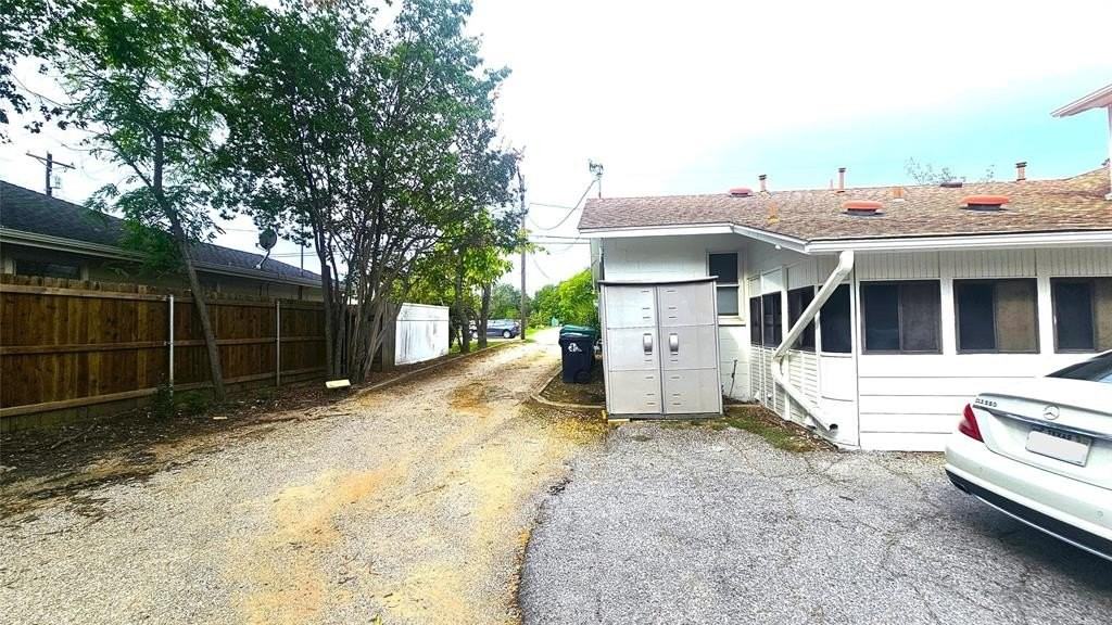 1015 S Welch St #C - Photo 6 of 24