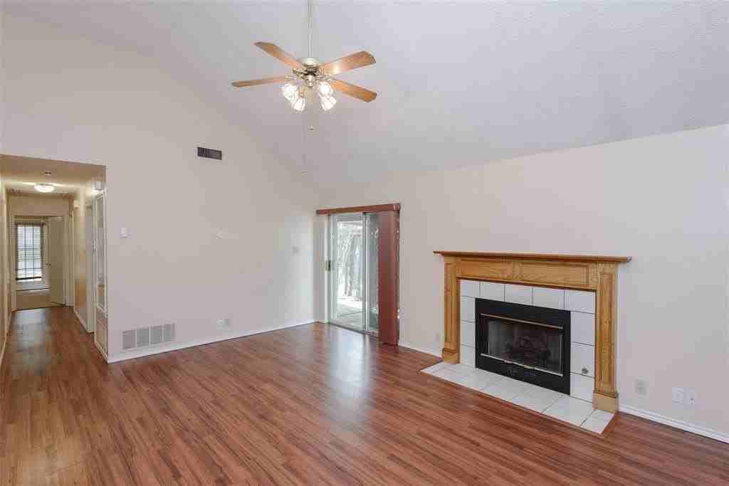 1902 Lee Dr - Photo 4 of 22