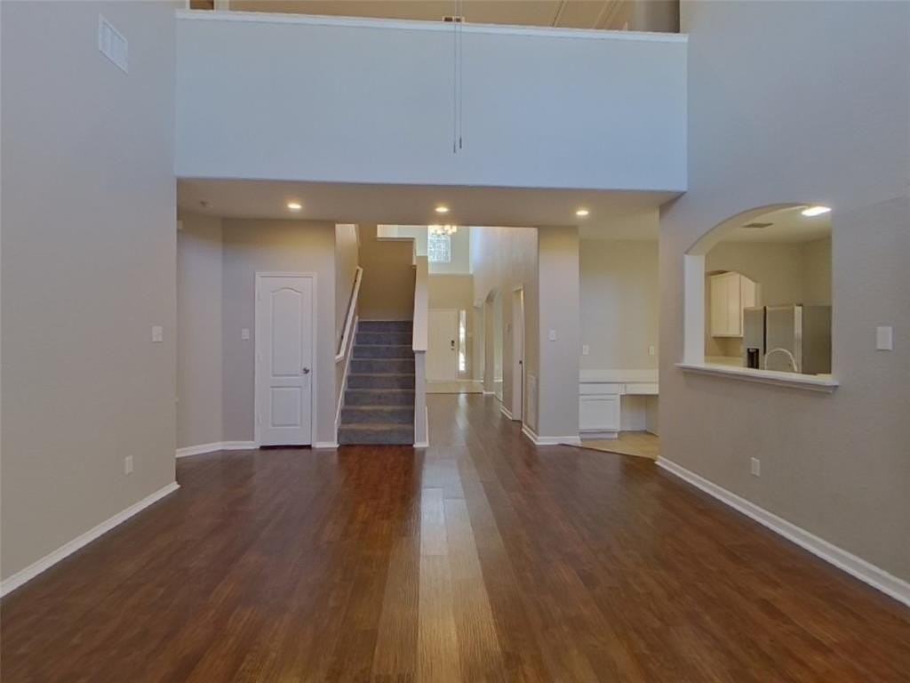 2784 Sweetbriar Ln - Photo 3 of 24