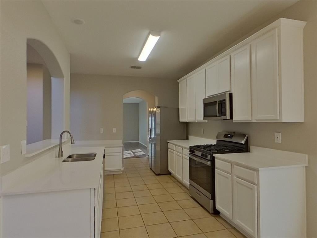 2784 Sweetbriar Ln - Photo 7 of 24