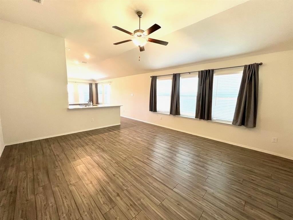 2301 Rosaline Dr - Photo 6 of 24