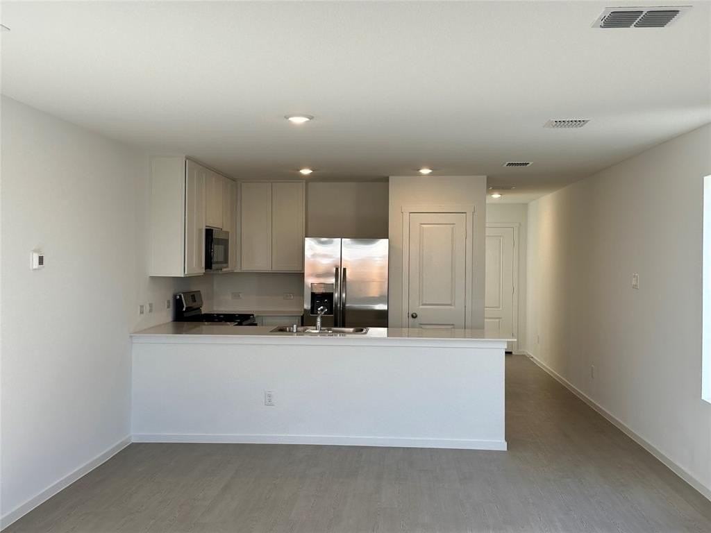 1629 Elliott Rd - Photo 4 of 14