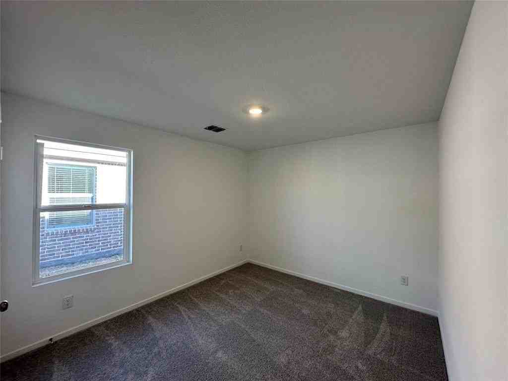 1629 Elliott Rd - Photo 7 of 14