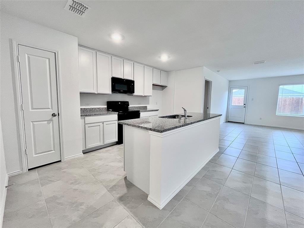 411 Ashbrook Way - Photo 6 of 20