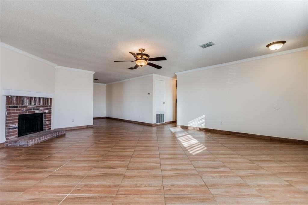 2609 Annalea Ln - Photo 7 of 25