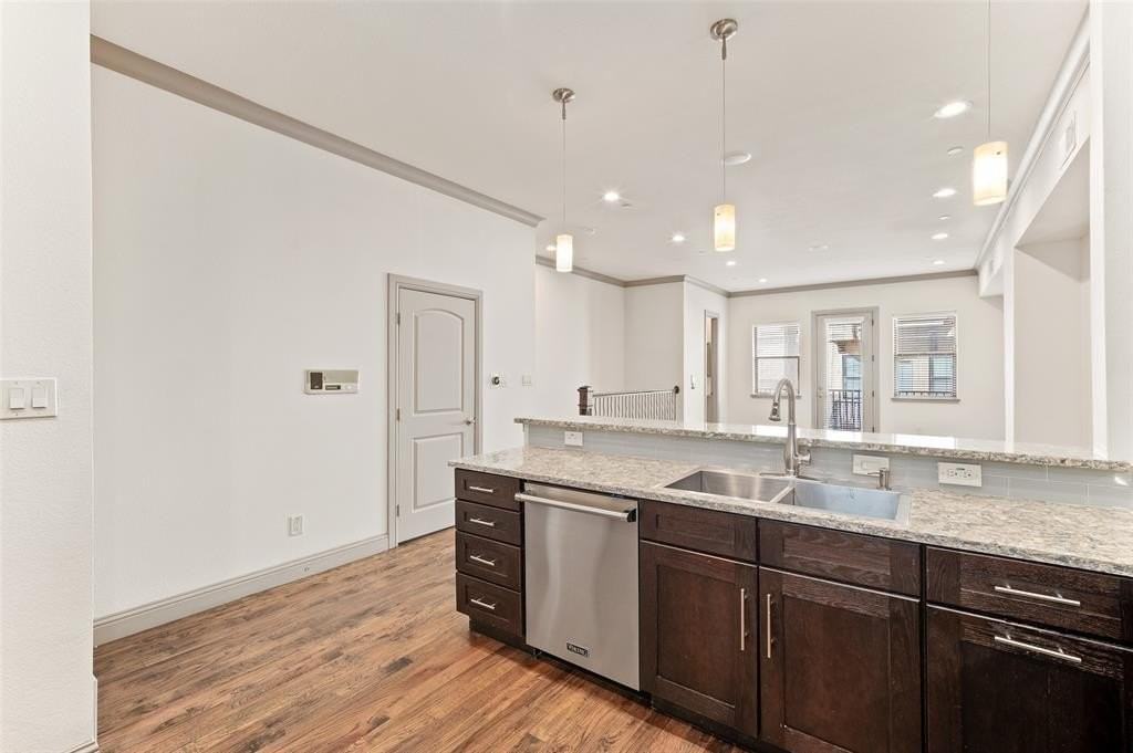 3126 Ross Ave #2 - Photo 5 of 28