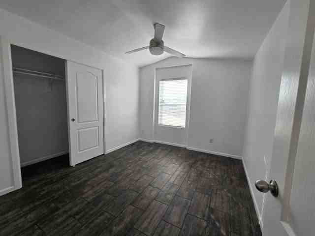 3825 N Nellis Blvd Trlr 78 #78 - Photo 4 of 7