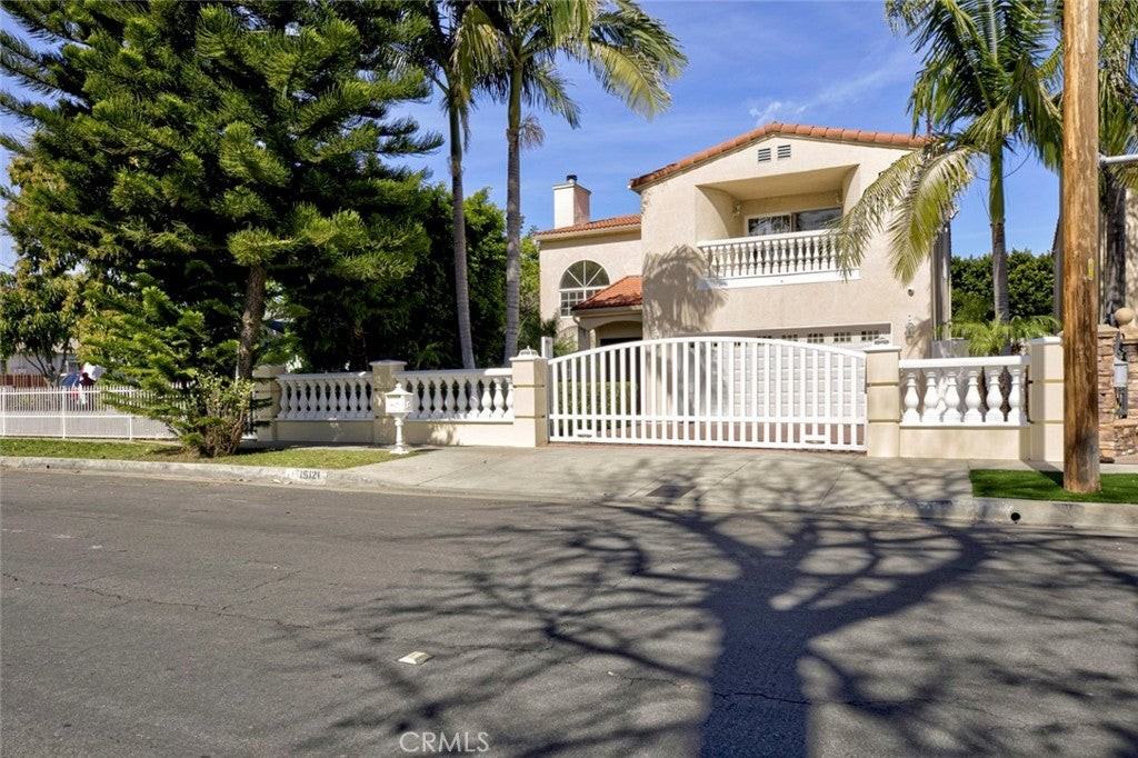 15121 Marlin Pl - Photo 2 of 50