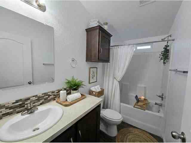 3825 N Nellis Blvd Trlr 35 #35 - Photo 3 of 6