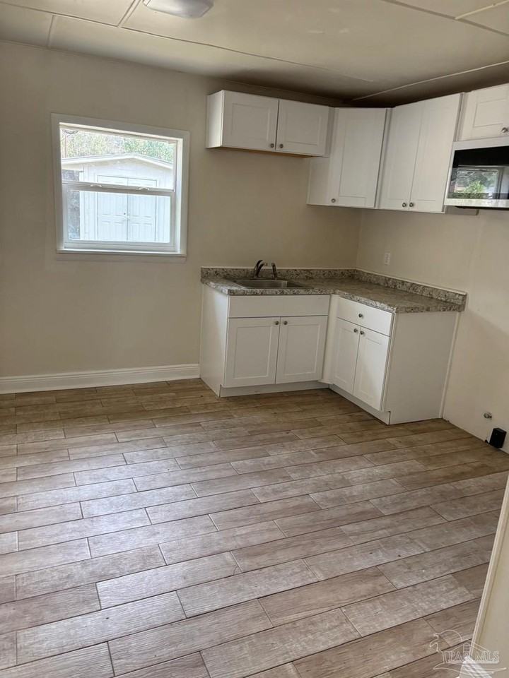 8630 Sonnyboy Ln - Photo 7 of 19