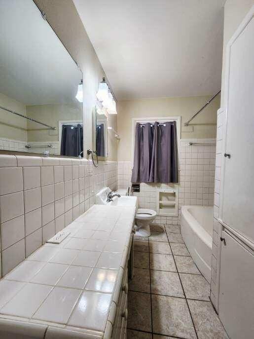 1106 N Carrizo St Unit A - Photo 6 of 8