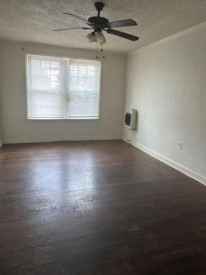 1210 W Texas Ave Apt 15 - Photo 3 of 8