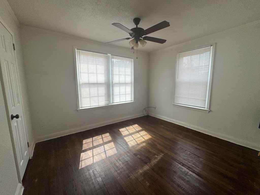 1210 W Texas Ave Apt 15 - Photo 5 of 8