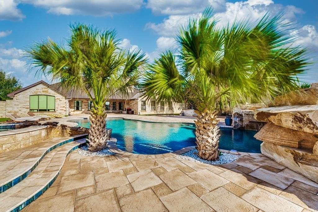 6207 N County Road 1244 - Photo 2 of 50