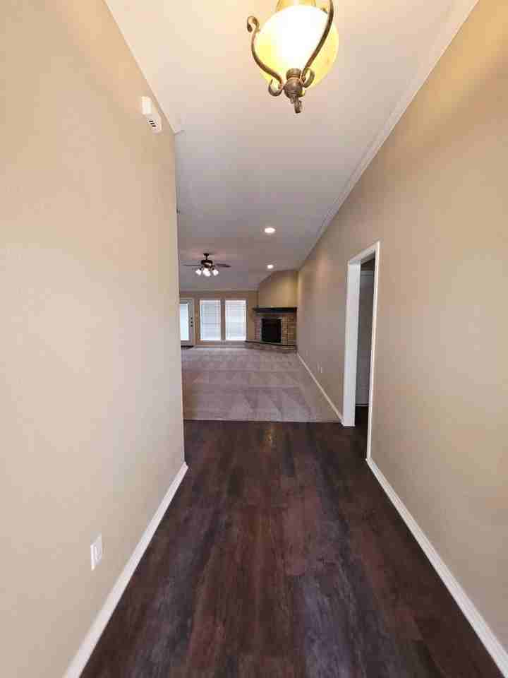 5204 Greathouse Ave - Photo 2 of 11