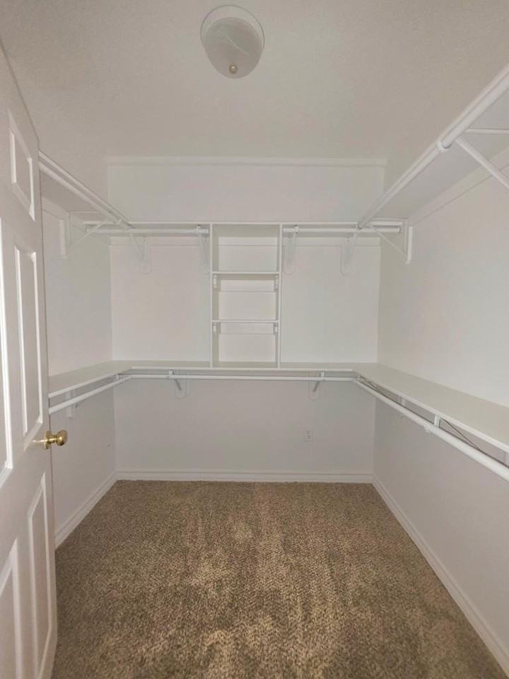 305 E Cuthbert Ave - Photo 7 of 11