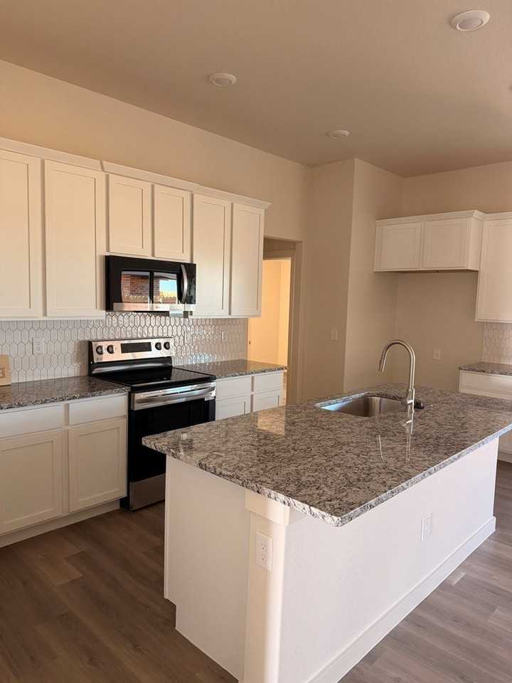 7107 E County Road 99 - Photo 5 of 11