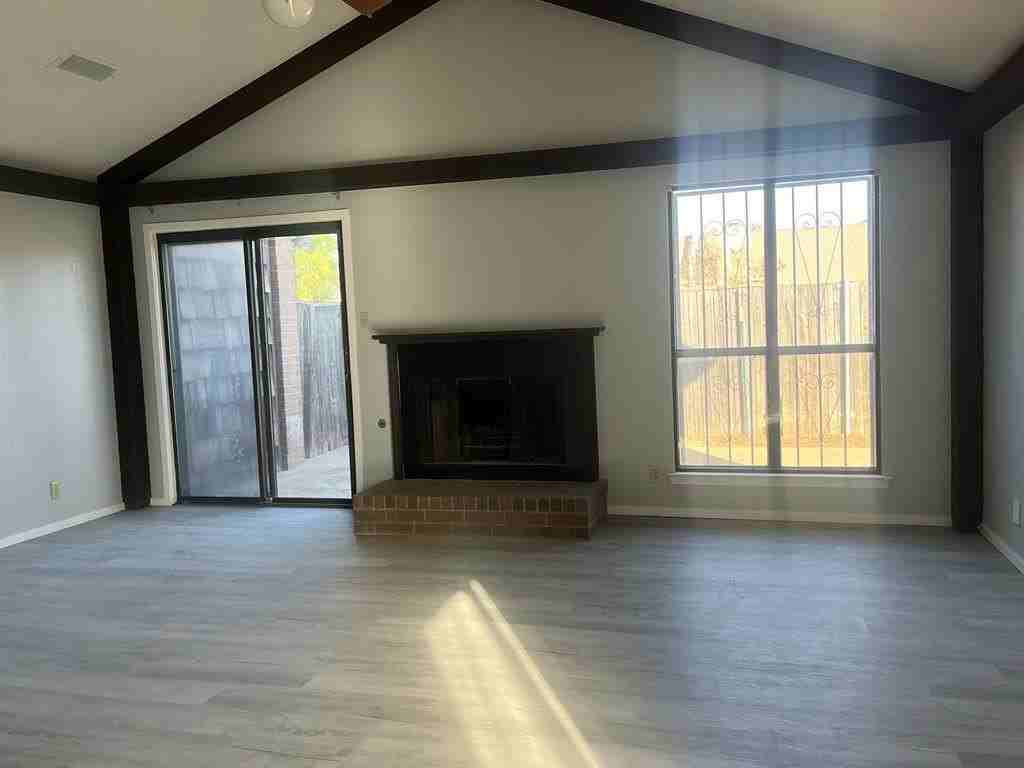 4521 Lanham St - Photo 3 of 21