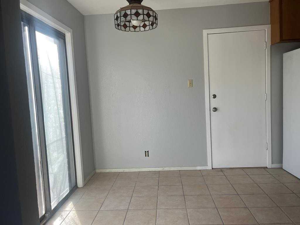 4521 Lanham St - Photo 4 of 21