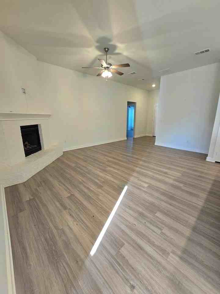 6703 Fiddler Rd - Photo 6 of 28