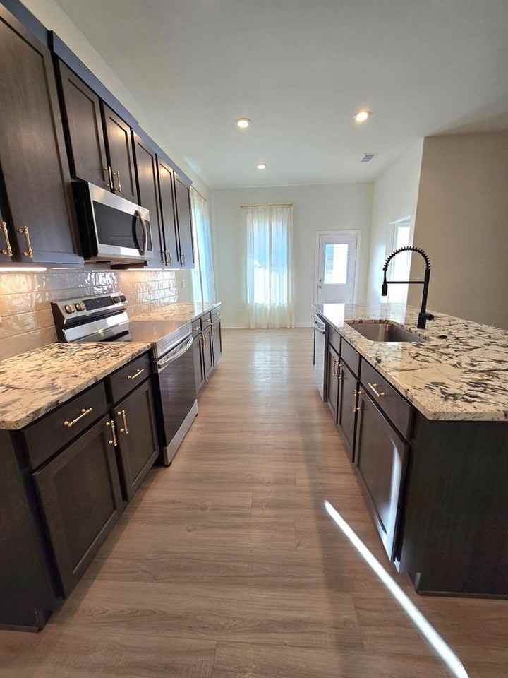 6703 Fiddler Rd - Photo 7 of 28