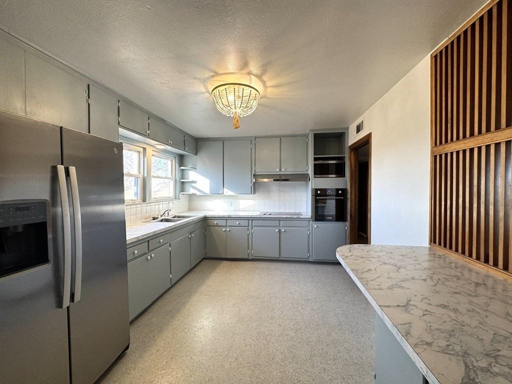 15187 N Pecan Ave - Photo 7 of 21