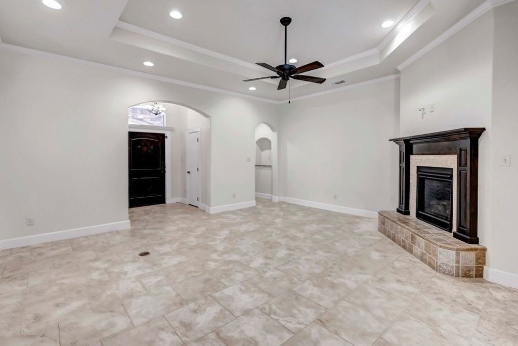 4304 Coronado Ct - Photo 5 of 43